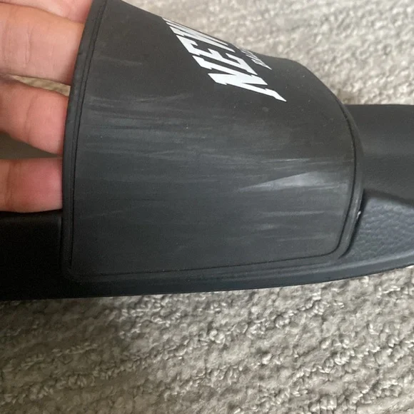 Balenciaga New York Pool slides womens Eur 40 size 9/10 black color - Picture 7 of 9